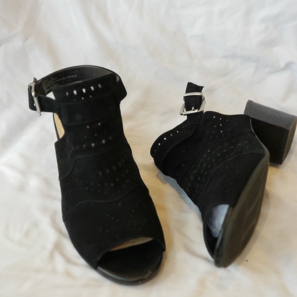 Bella Vita Fonda Slingback Black Peep Toe Sandal - Picture 5 of 12